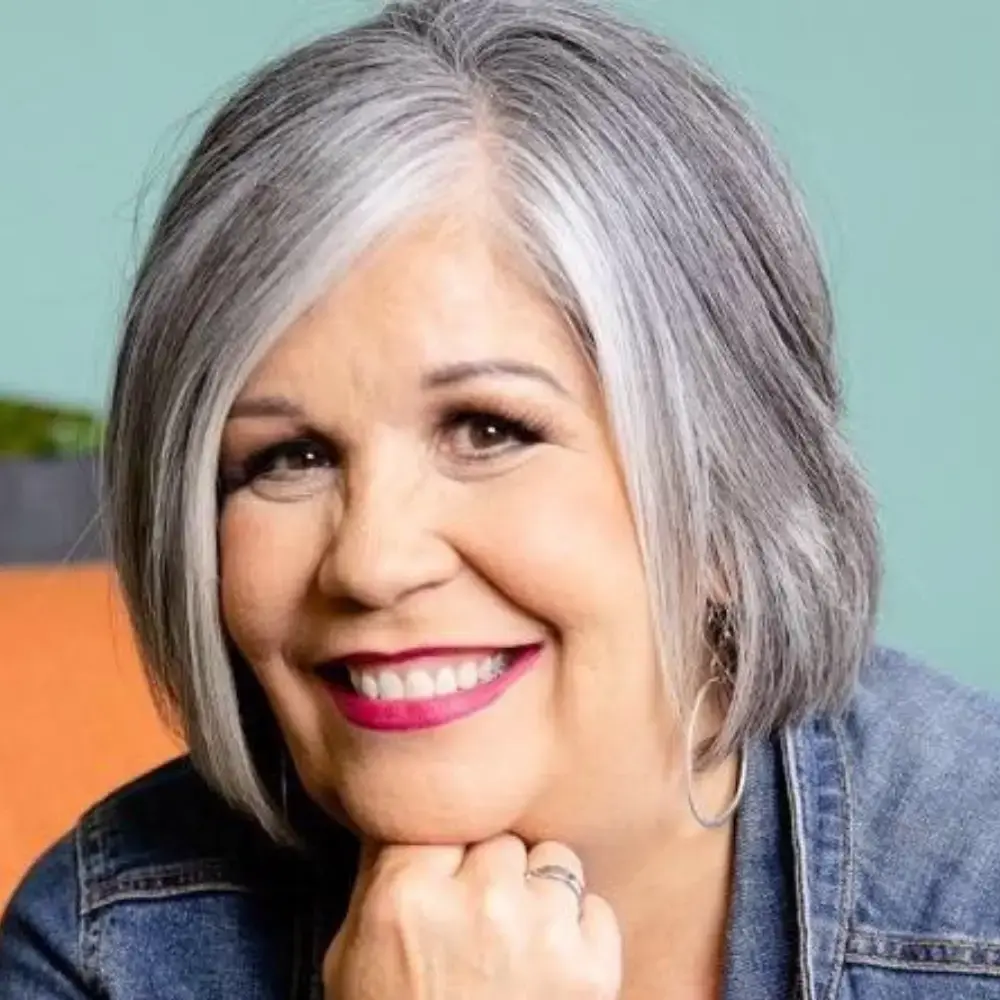 Christina Granados headshot