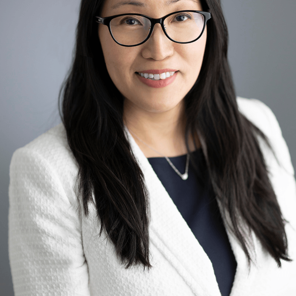 Elizabeth Ahn headshot
