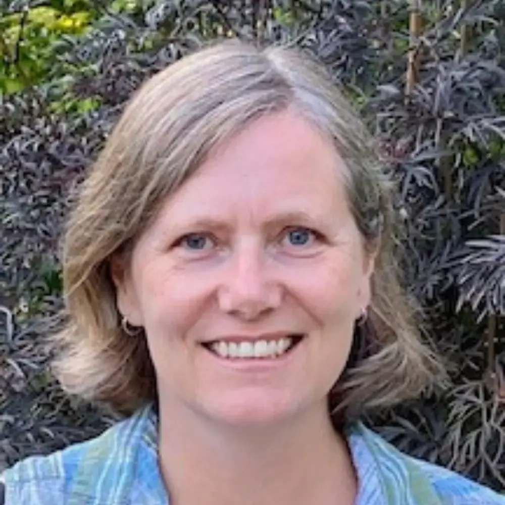 Maxine Larmour headshot